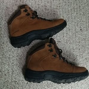 Earth Shoe Kristen Hiking Boots